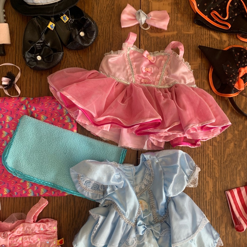 Build A Bear Bundle Clothing & Accessories shoes, costumes, hair bows… - Picture 6 of 15